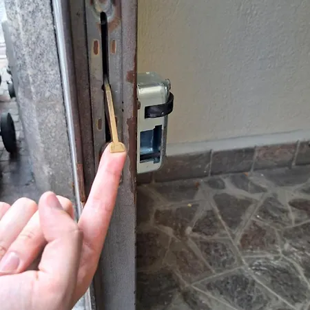 Como25 شقة كومو