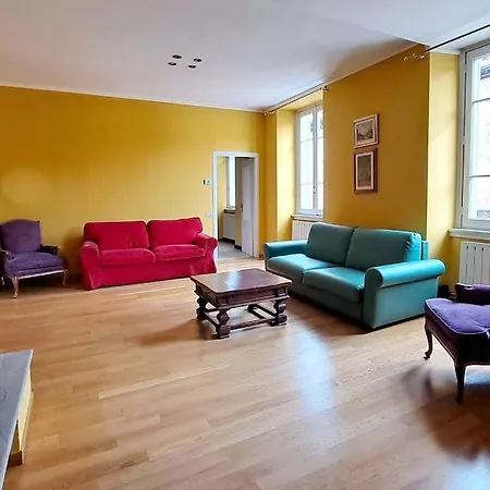 Como25 Apartament *