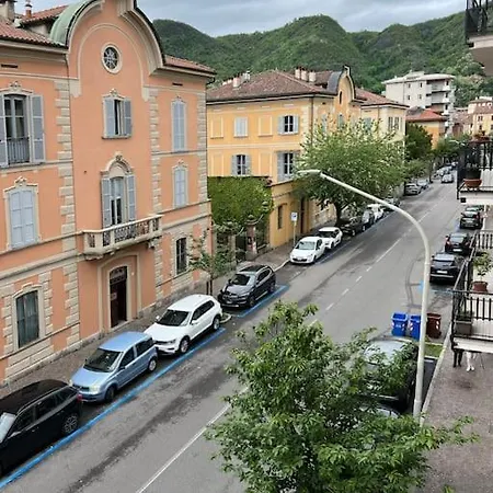 Como25 *